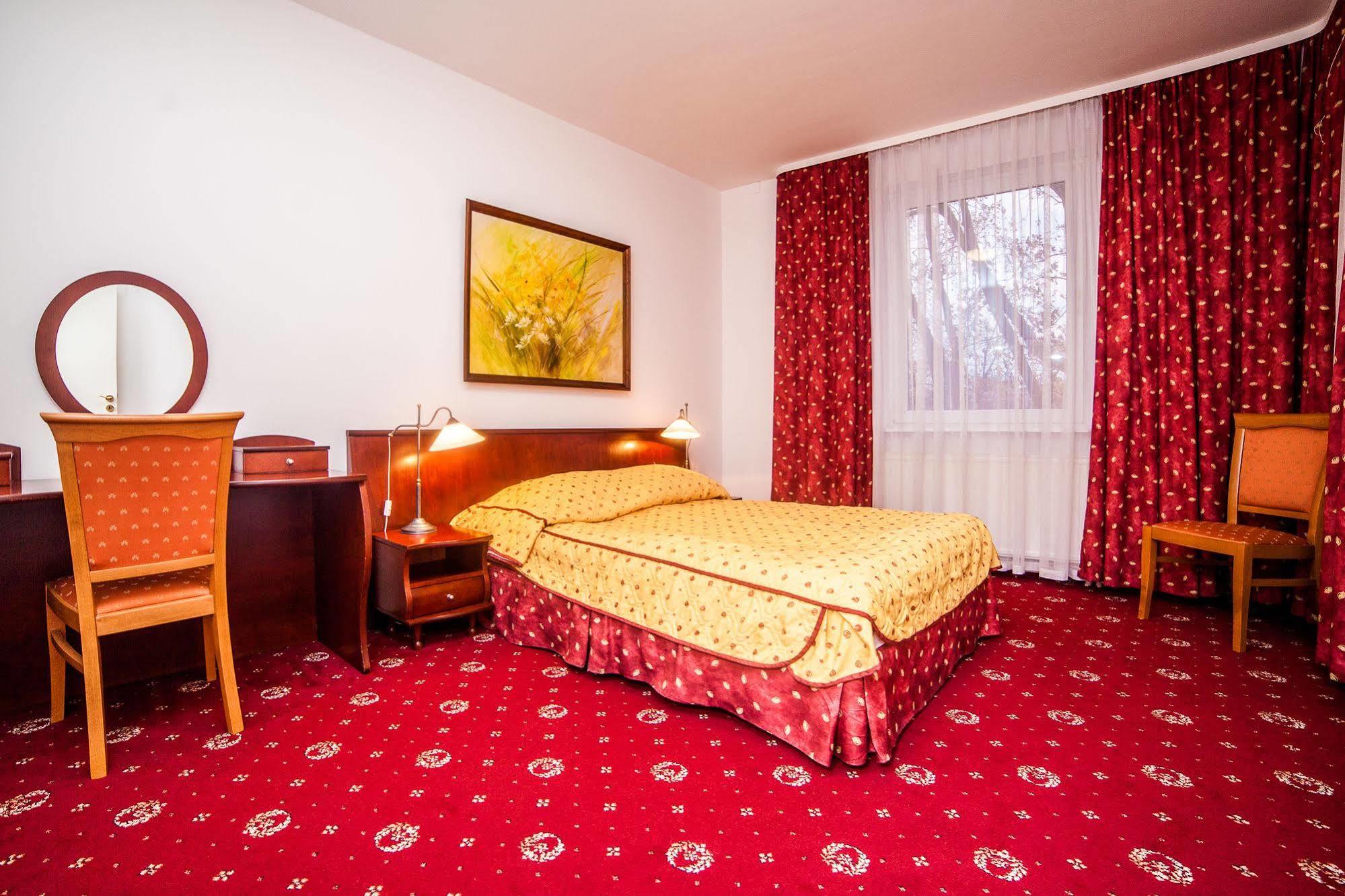 Aparthotel Etna 3*